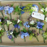 Re: Flowers - anyone doing their own?