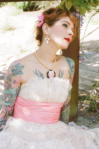 Re: Tattoo etiquette on your wedding day