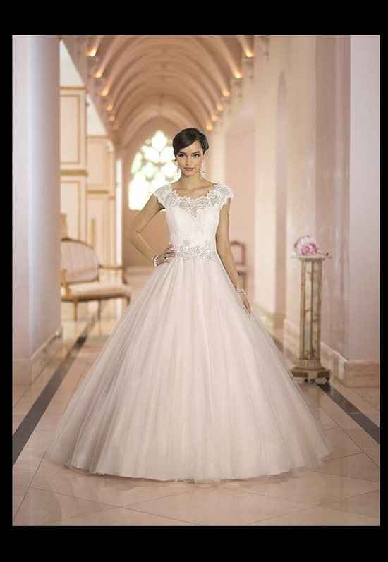 Re: FUN POST! What made you choose your dress?