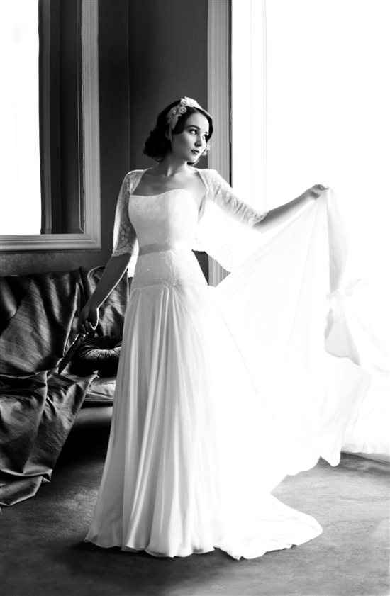 Re: Let's see them dresses!