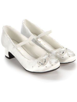 Re: Flowergirl is a little Madam!!