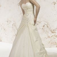 Re: Flash of wedding dresses