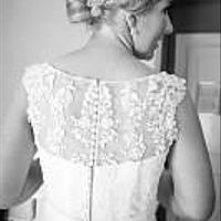 Re: Any other brides wearing Ronald Joyce - Patience? Help with accessories please :)