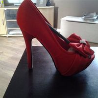 Re: Help needed to find red wedding shoes