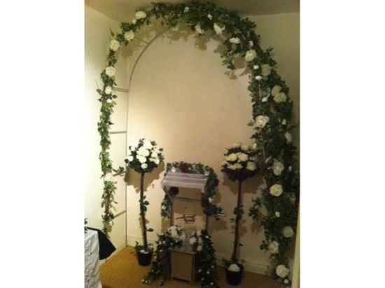 Re: Wanted: Centrepieces for Winter wedding