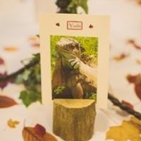 Table name holders