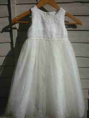 Re: Flower Girl Dress age 3, Pageboy suit age 7