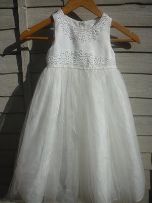 Re: Flower Girl Dress age 3, Pageboy suit age 7