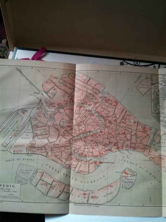 *FLASH* Look at what my amazing FBIL sent us!