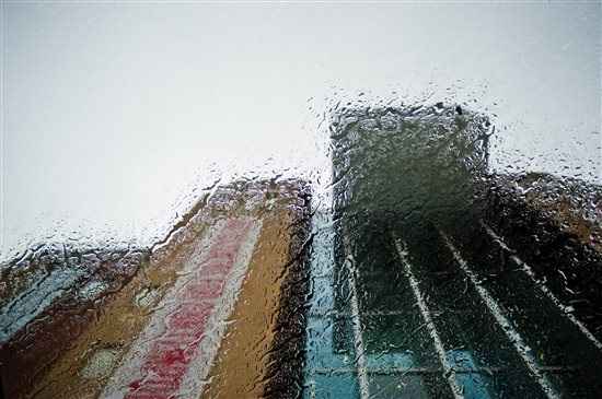 Re: Advice from those who have experienced a rainy wedding day.