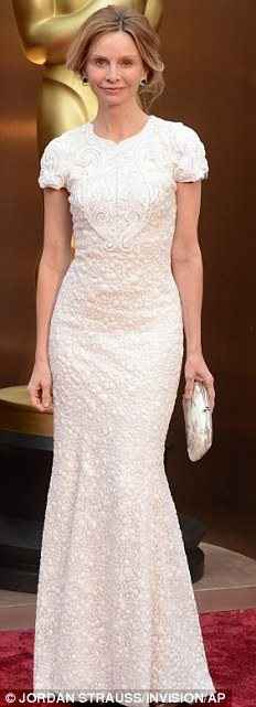 Re: oooh pretty dresses, the Oscars best dressed