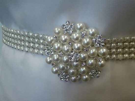 Re: Bridal belt and ivory full/floor length  veil wanted for may 2014