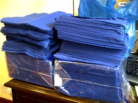 Norfolk: Wedding items for sale blue theme colour, fish bowls, mirror plates and more....