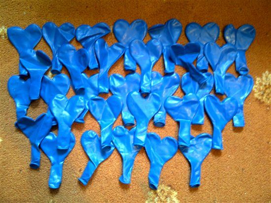 Norfolk: Wedding items for sale blue theme colour, fish bowls, mirror plates and more....