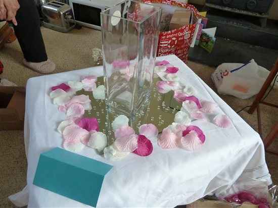 Re: Centre Pieces Table Dec....please flash!