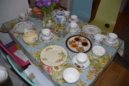 Re: vintage mis-matched crockery
