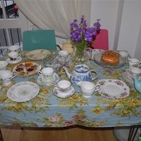 Re: vintage mis-matched crockery