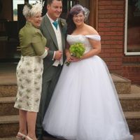 Re: Big dresses - Flashes!