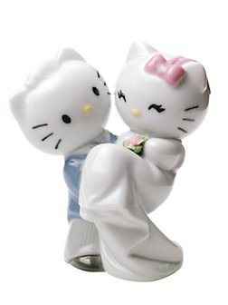 Got my Hello Kitty themed cake topper *FLASH*