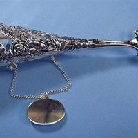 Re: Alternatives to bridesmaids bouquet