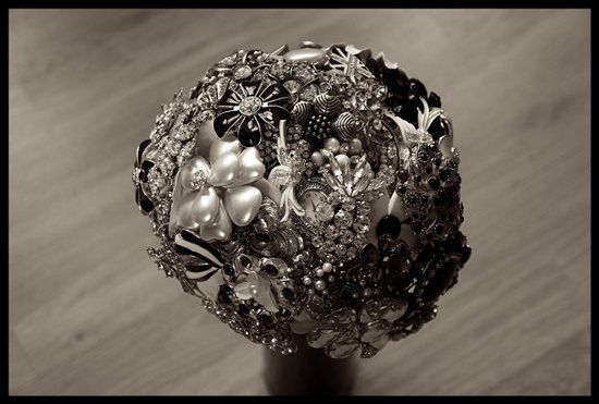 Re: Brooch bouquets - flash me yours!