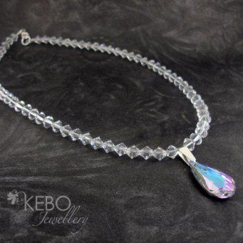 Re: Should i wear a necklace? Advice please!