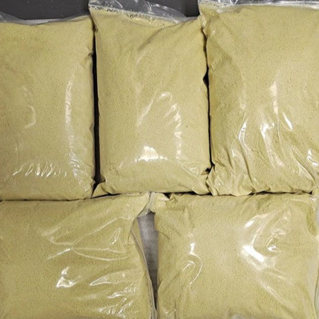 35mm Film Photography – Seeking Beautiful Humans in Love (to build my portfolio) - 1