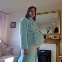 Re: My bridesmaid is pregnant - advice with dress needed!