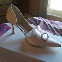 Lots of Wedding Items for Sale - including hairbands, centre pieces and shoes