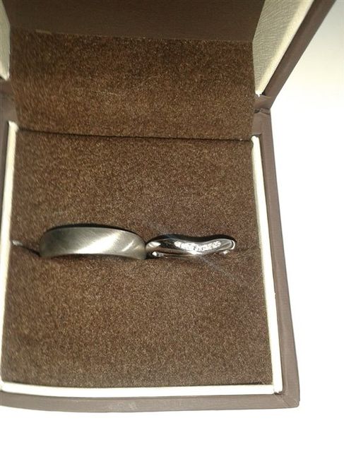 Re: October 2015 brides....