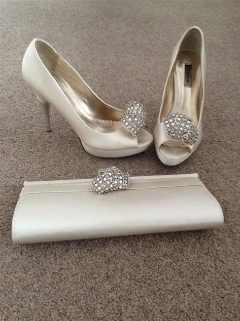 Ivory shoes x 2 Both size 6 