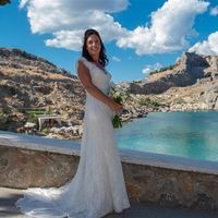 Beautiful Cymbeline Hidaya Lace Wedding dress for sale size 10/12