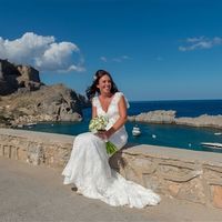 Beautiful Cymbeline Hidaya Lace Wedding dress for sale size 10/12