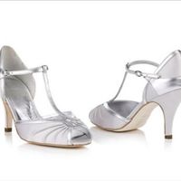 Re: Inspiration needed for wedding shoes - flash me yours!!
