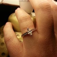 Re: engagement ring *flash*