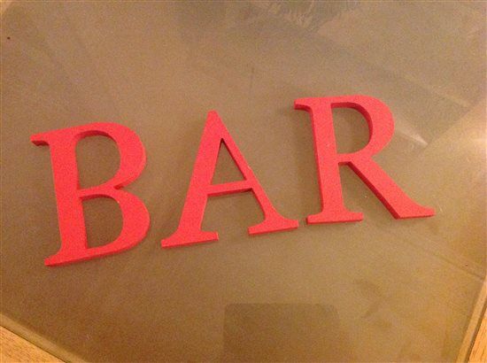 Lots of lovely wedding bits for sale. Collection from South London or postage possible on some items