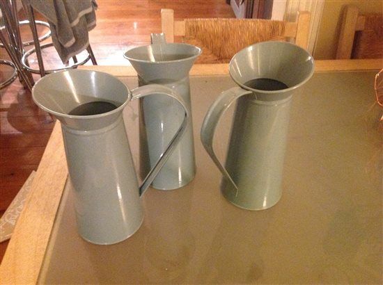 Lots of lovely wedding bits for sale. Collection from South London or postage possible on some items