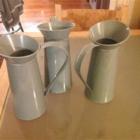 Lots of lovely wedding bits for sale. Collection from South London or postage possible on some items