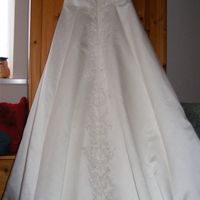 Re: HELP ! wedding dress creases