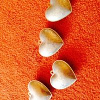 Wedding bits and pieces( mainly heart themed).