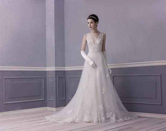 Re: Lusan Mandongus Wedding Dress