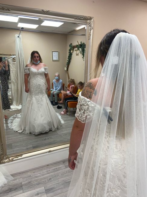 Which dress is my dress?! 4