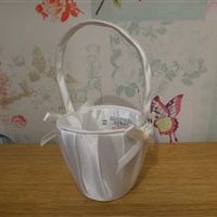 * * Flower Girl / Young Bridesmaid Baskets, Hair Accessories, and Outfit Accessories * *