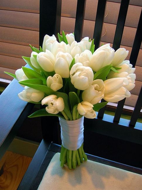 Re: How many brides are DIYing the bouquets/flower arrangements?