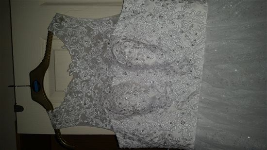 Beautiful wedding dress for sale
