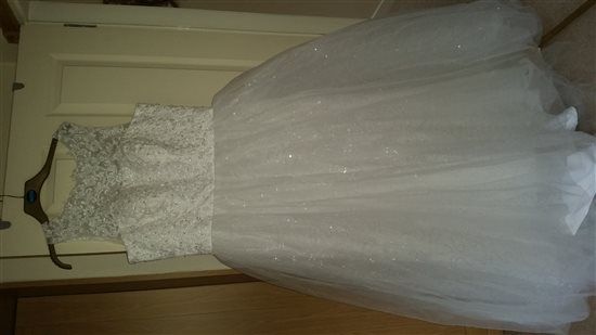 Beautiful wedding dress for sale