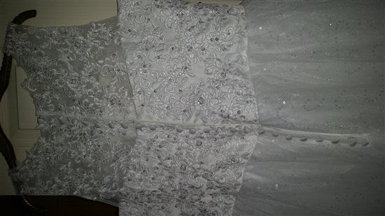 Beautiful wedding dress for sale