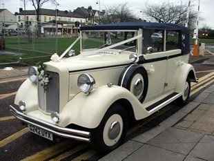 Re: New 2015 Bride here **with Flashes**