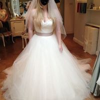 Re: Wedding dress issues....