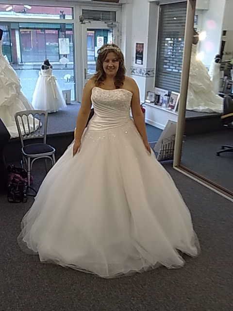 Re: Give us a flash of ur dress desperate for inspiration